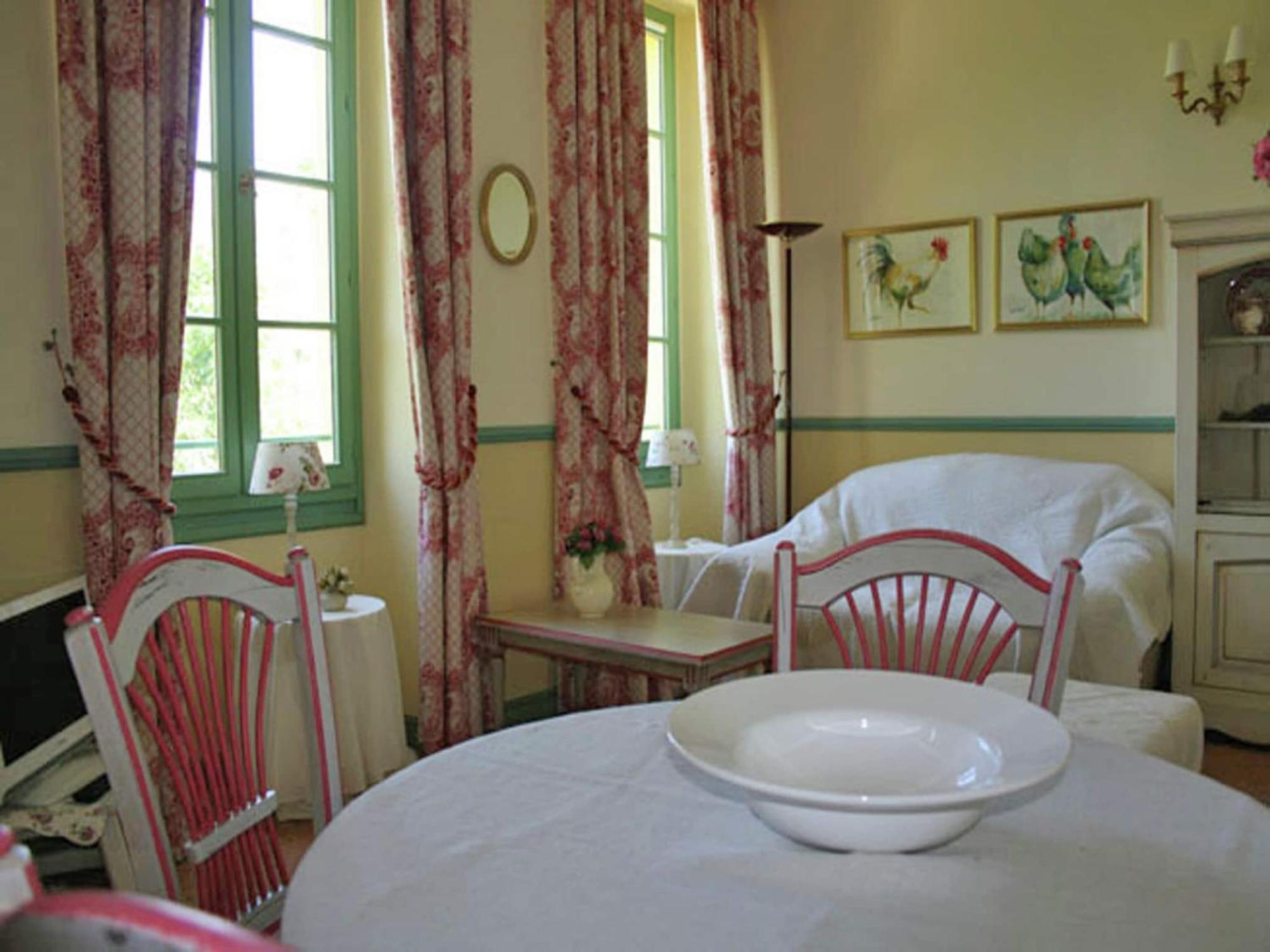 A Beautiful 2 Persons In A Chateau With Swimming Pool * Montbrun-les-Bains