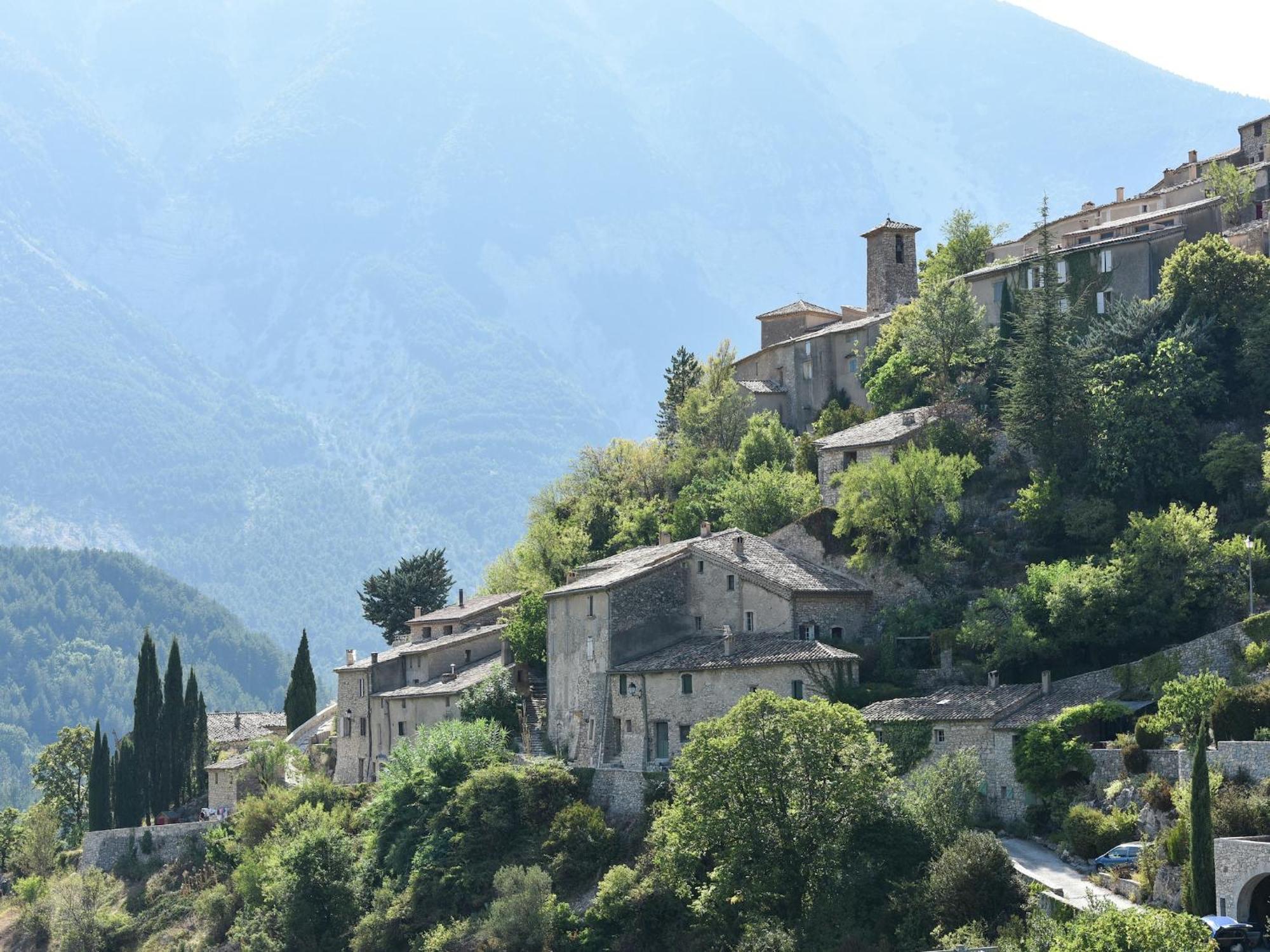 A Beautiful 2 Persons In A Chateau With Swimming Pool Apartment Montbrun-les-Bains